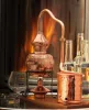 0,5-Liter-Alembik-Destille auf Holzplatte inklusive Spiritusbrenner